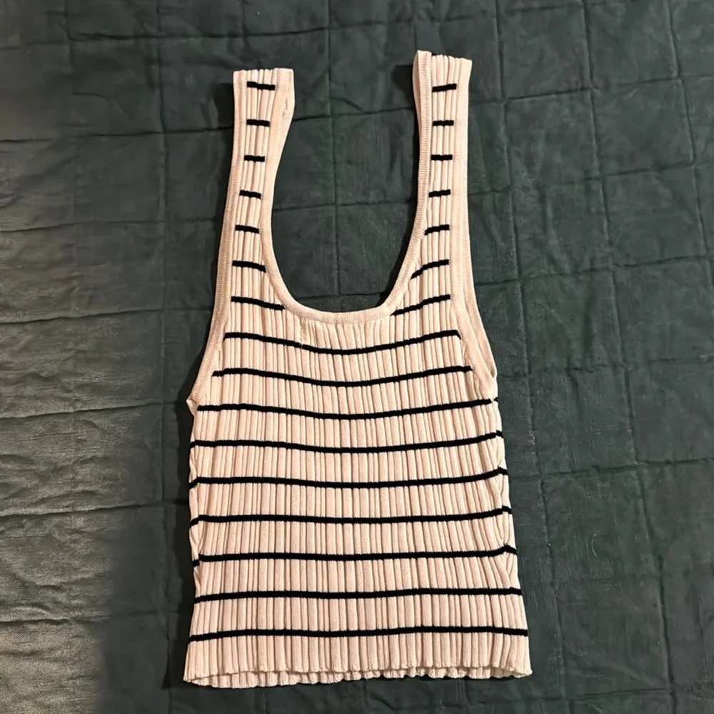 Off white striped tank - Picture 2 of 2